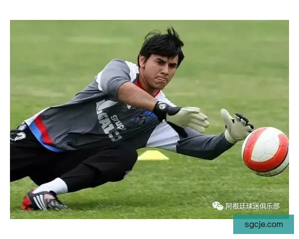 奥莱报称迈阿密国际与39岁门神乌斯塔里解约未来几天官宣在即